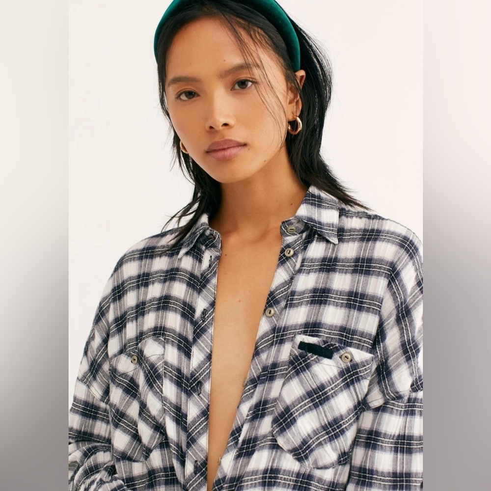 We The Free- Free People Sakura Plaid Belle Sleeve - Picture 3 of 9